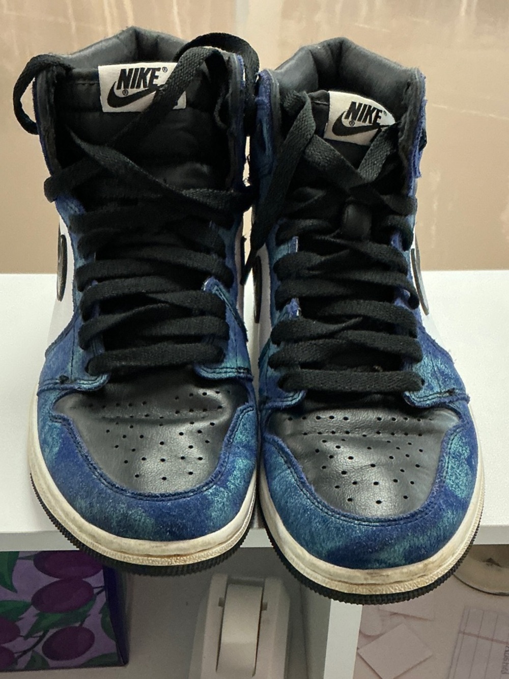 Nike High-Top Sneakers in Blue and Black